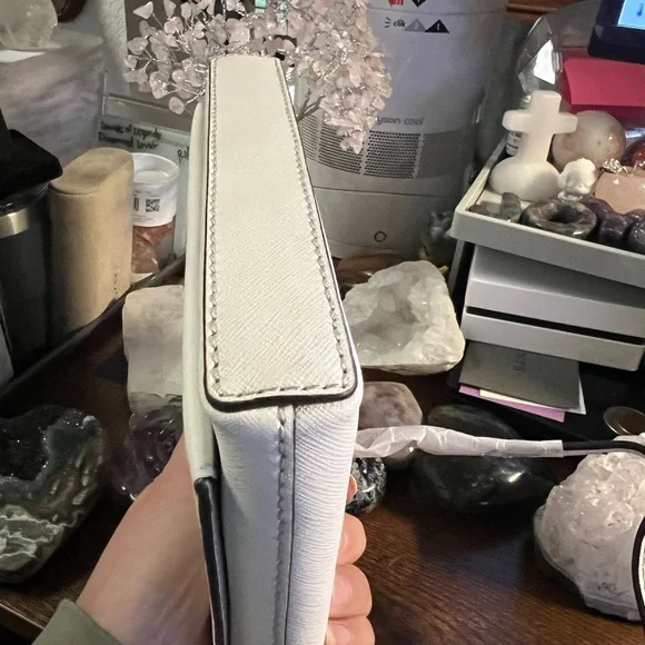 Kate Spade Ivory Newbury Lane Sally Crossbody with Gold Accent - NWOT - Picture 9 of 15